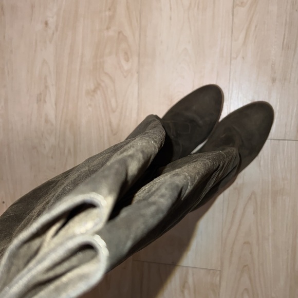 Olive green side knee high boots - Picture 4 of 5